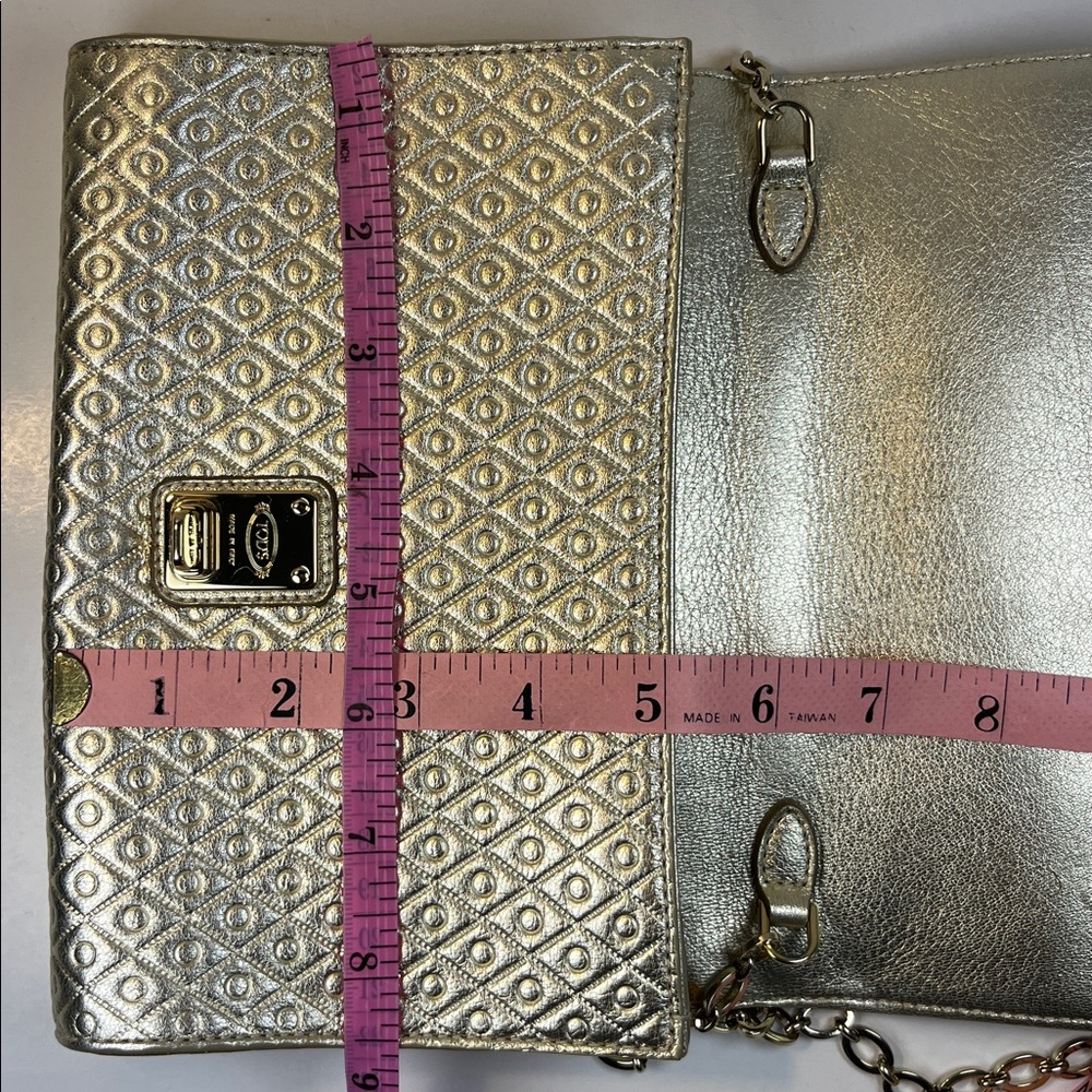 Authentic TOD’S ‘Signature’ Crossbody/Shoulder Bag ~ in Metallic Gold Leather - Picture 15 of 17
